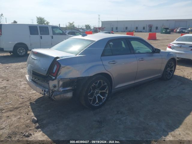 Photo 3 VIN: 2C3CCABG1JH227414 - CHRYSLER 300 