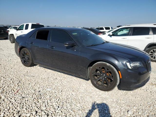 Photo 3 VIN: 2C3CCABG1JH240003 - CHRYSLER 300 S 