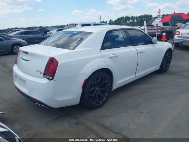 Photo 3 VIN: 2C3CCABG1KH516245 - CHRYSLER 300 