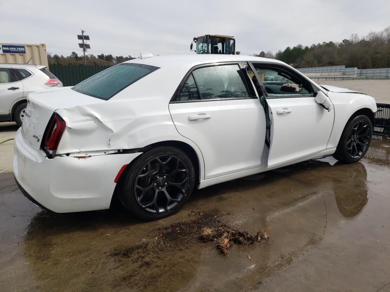 Photo 2 VIN: 2C3CCABG1LH158663 - CHRYSLER 300 