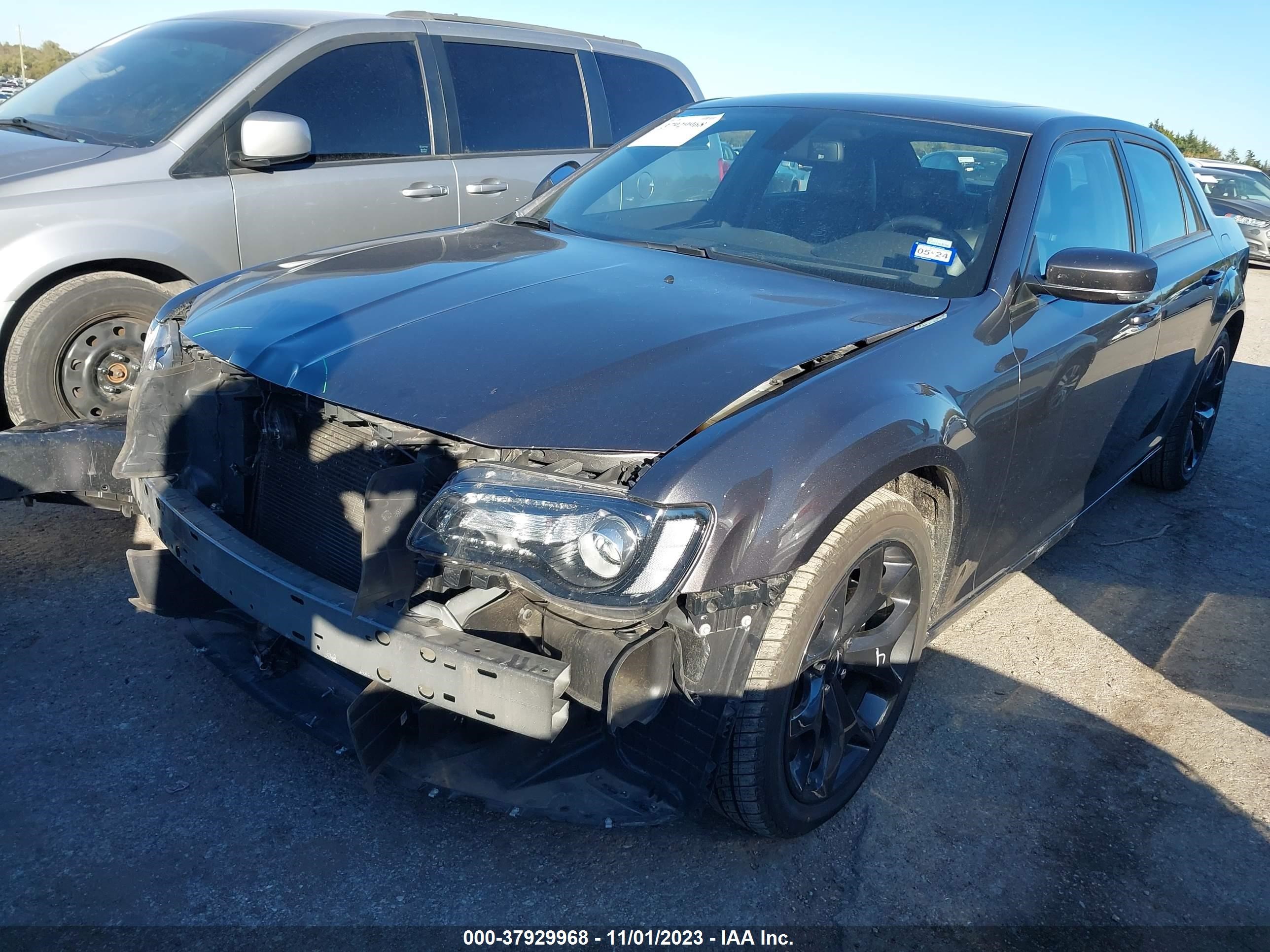 Photo 1 VIN: 2C3CCABG1NH170752 - CHRYSLER 300 