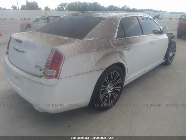 Photo 3 VIN: 2C3CCABG2CH115353 - CHRYSLER 300 