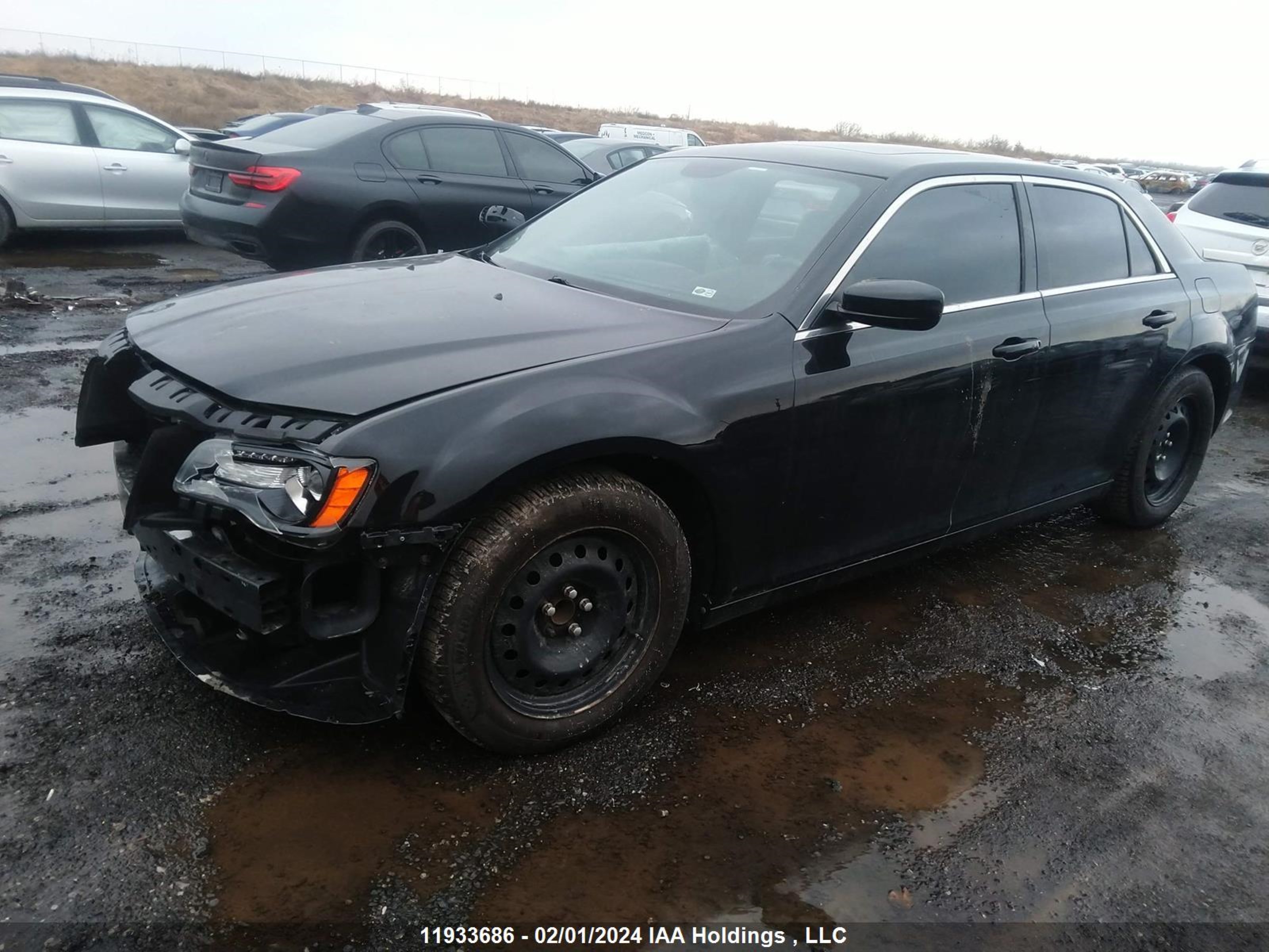 Photo 1 VIN: 2C3CCABG2DH656727 - CHRYSLER 300 