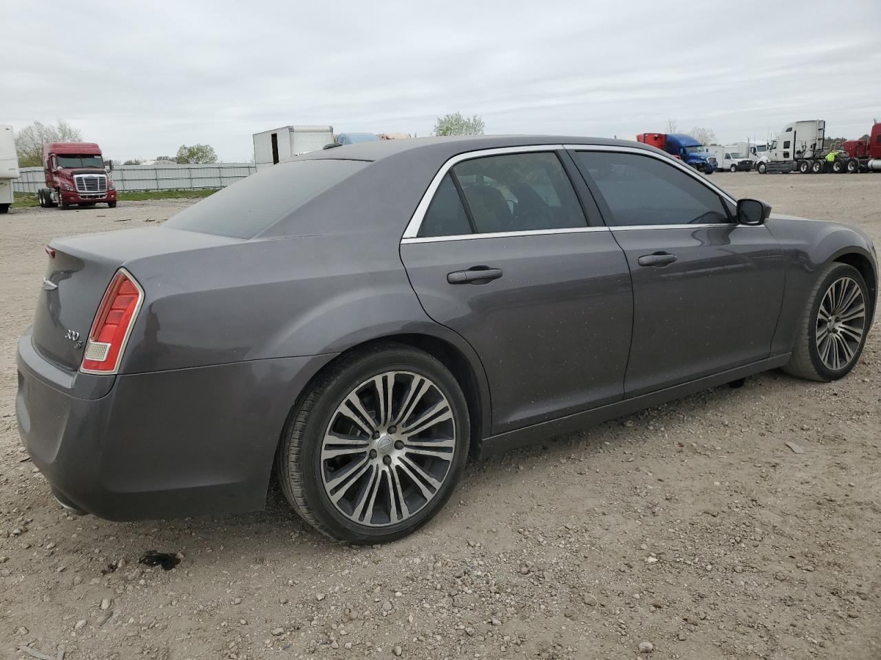 Photo 2 VIN: 2C3CCABG2EH200938 - CHRYSLER 300 