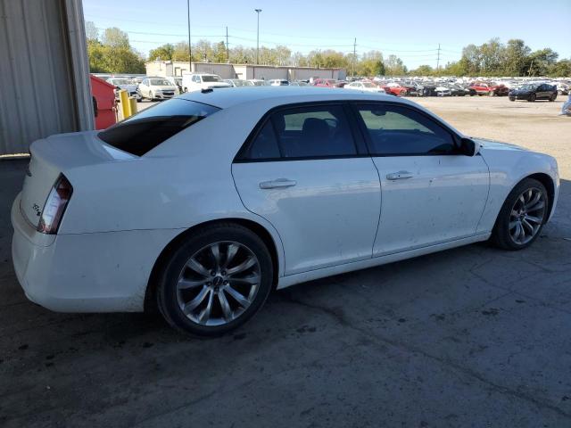 Photo 2 VIN: 2C3CCABG2EH344747 - CHRYSLER 300 S 