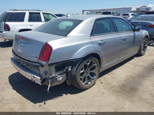 Photo 3 VIN: 2C3CCABG2FH882611 - CHRYSLER 300 