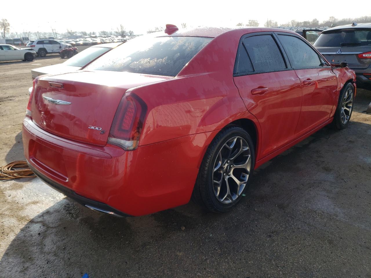 Photo 2 VIN: 2C3CCABG2GH161528 - CHRYSLER 300 