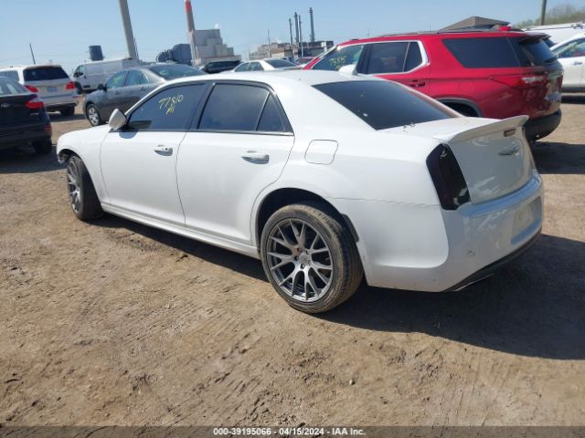 Photo 2 VIN: 2C3CCABG2HH610241 - CHRYSLER 300 