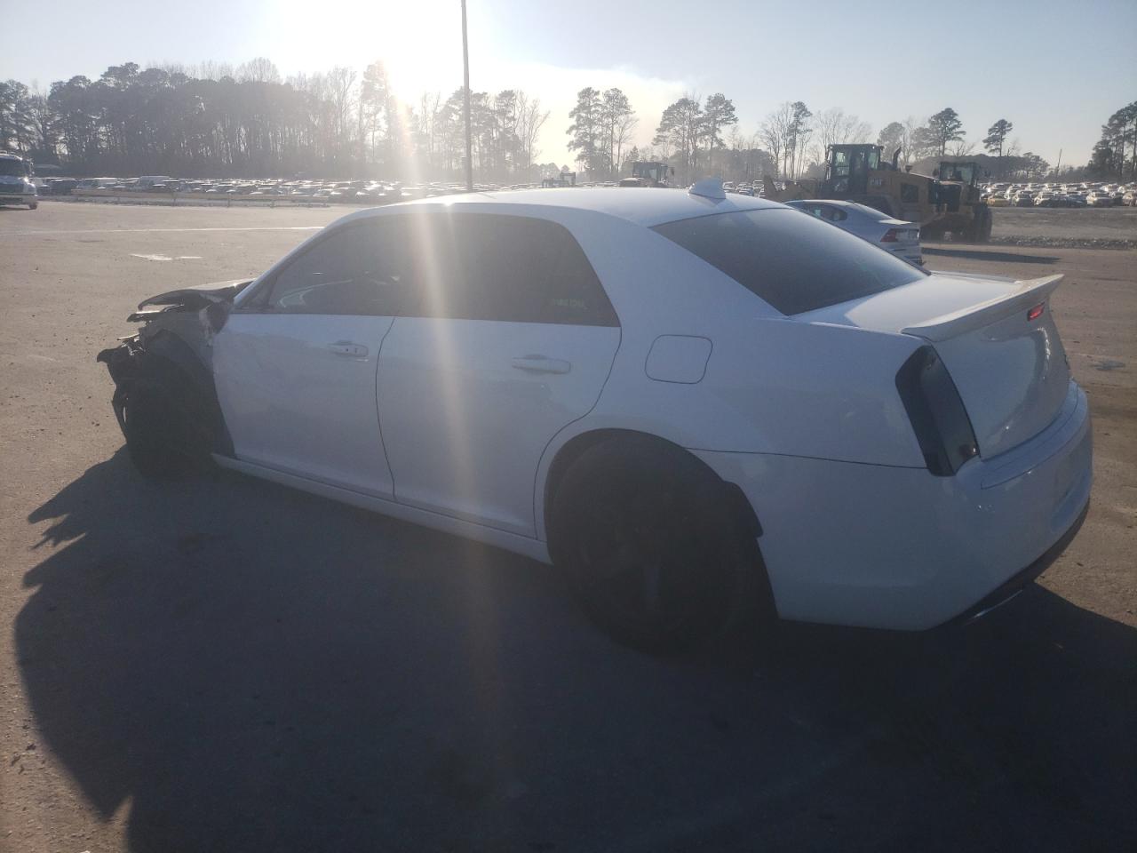 Photo 1 VIN: 2C3CCABG2HH663098 - CHRYSLER 300 