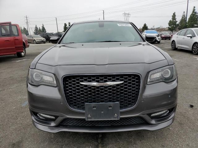 Photo 4 VIN: 2C3CCABG2JH261457 - CHRYSLER 300 