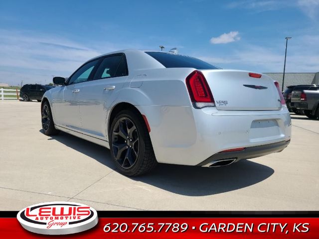 Photo 4 VIN: 2C3CCABG2MH525765 - CHRYSLER 300 