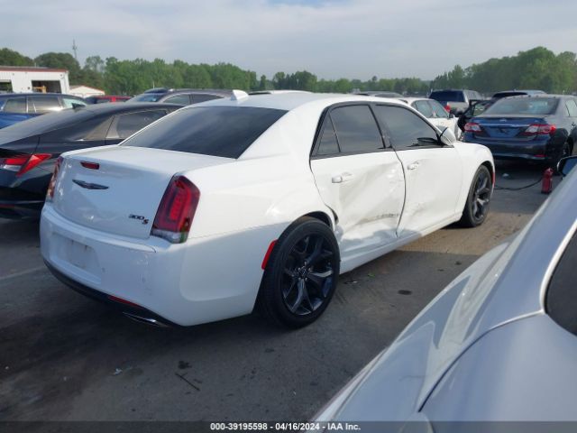 Photo 3 VIN: 2C3CCABG2MH589045 - CHRYSLER 300 