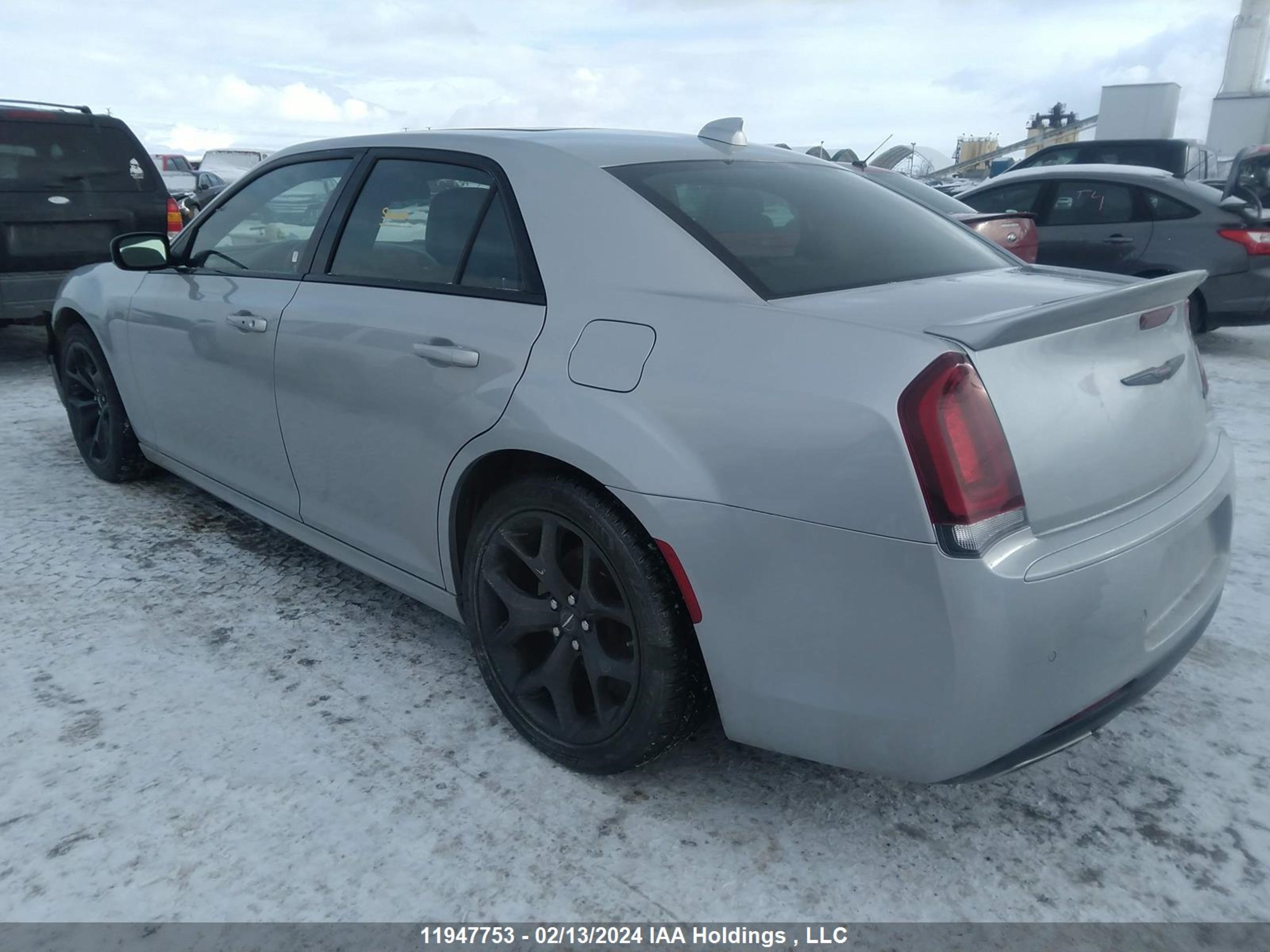 Photo 2 VIN: 2C3CCABG2NH150705 - CHRYSLER 300 