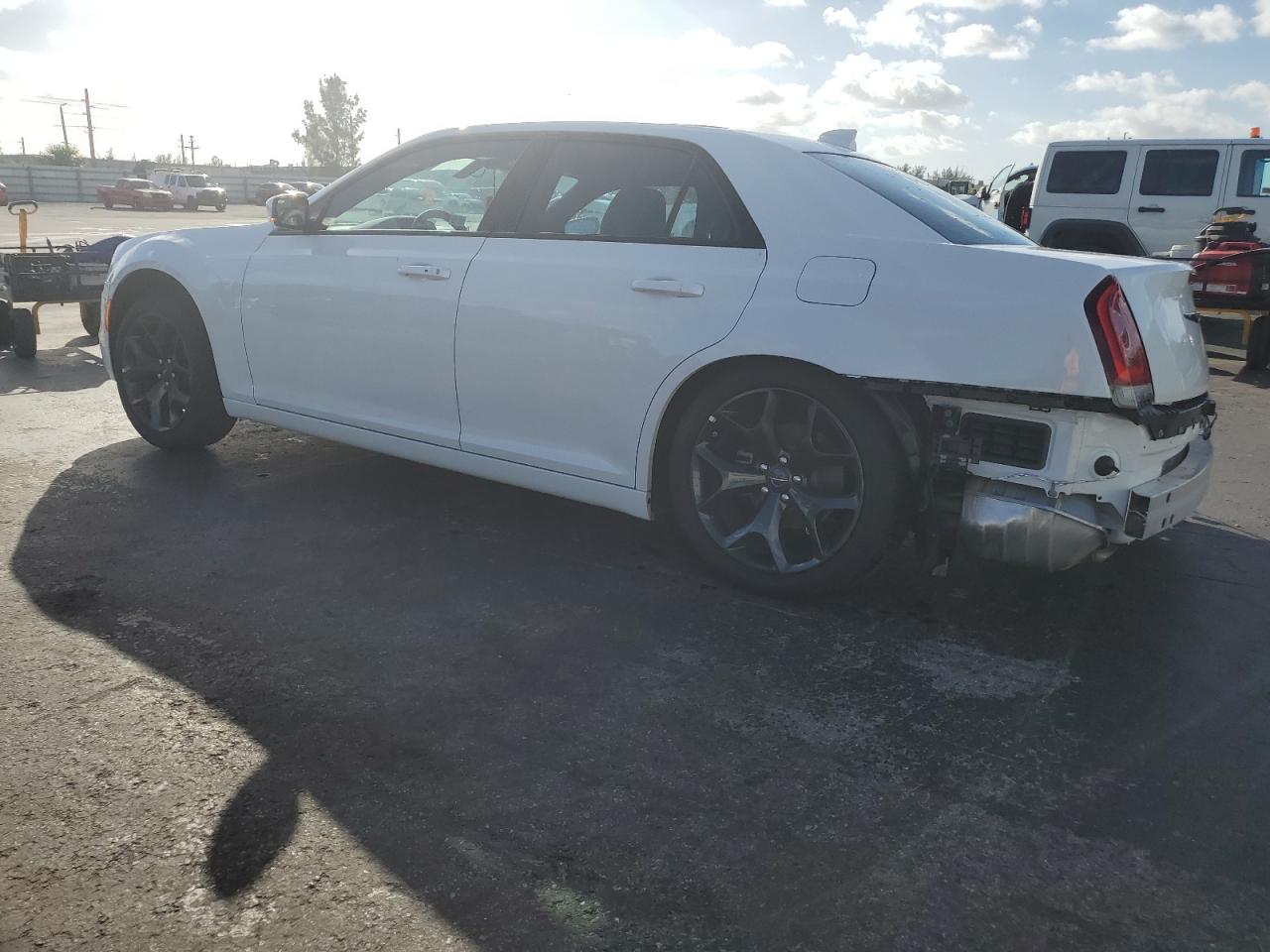 Photo 1 VIN: 2C3CCABG2PH637180 - CHRYSLER 300 