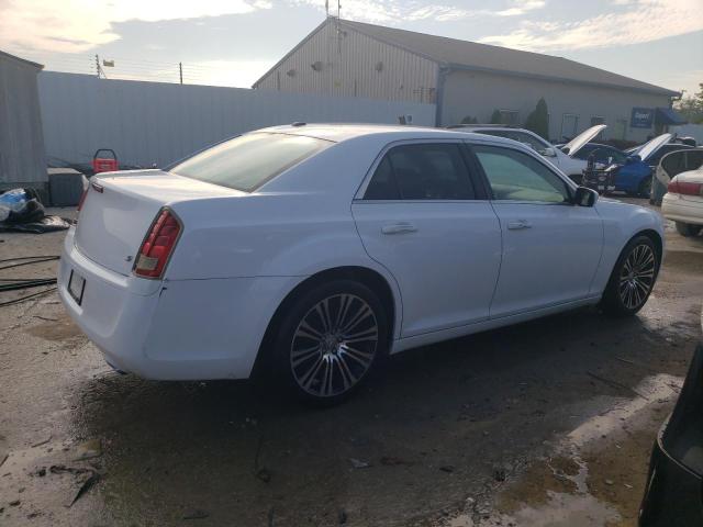 Photo 2 VIN: 2C3CCABG3DH505069 - CHRYSLER 300 S 