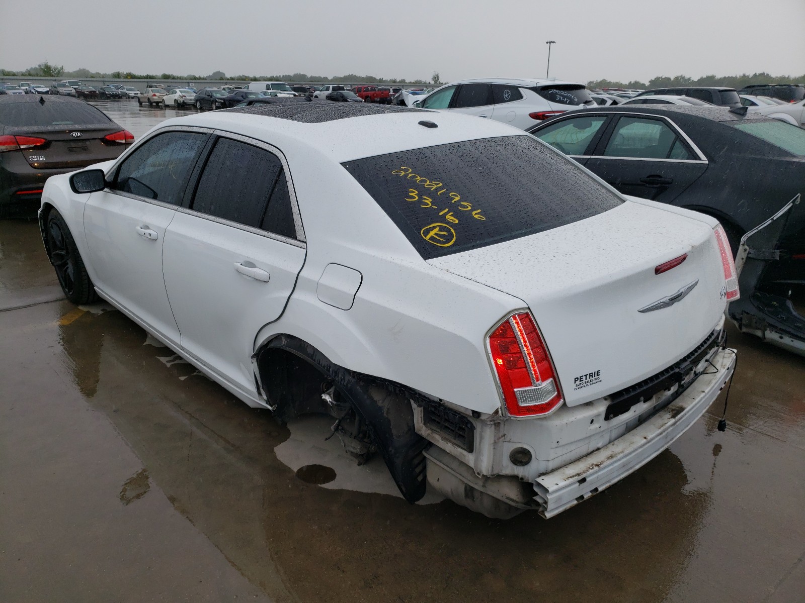 Photo 2 VIN: 2C3CCABG3DH527637 - CHRYSLER 300 S 