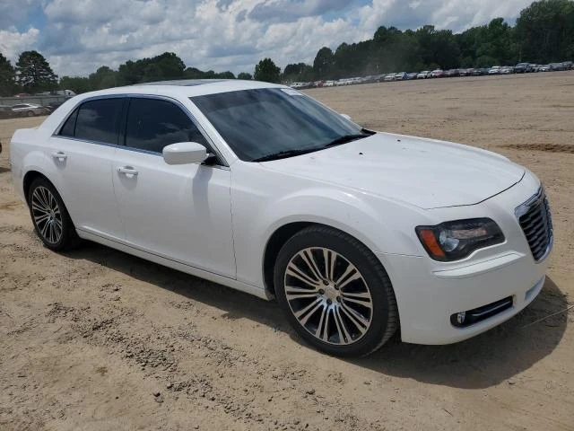 Photo 3 VIN: 2C3CCABG3DH618438 - CHRYSLER 300 S 