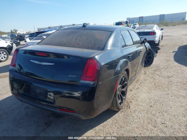 Photo 3 VIN: 2C3CCABG3GH324963 - CHRYSLER 300 