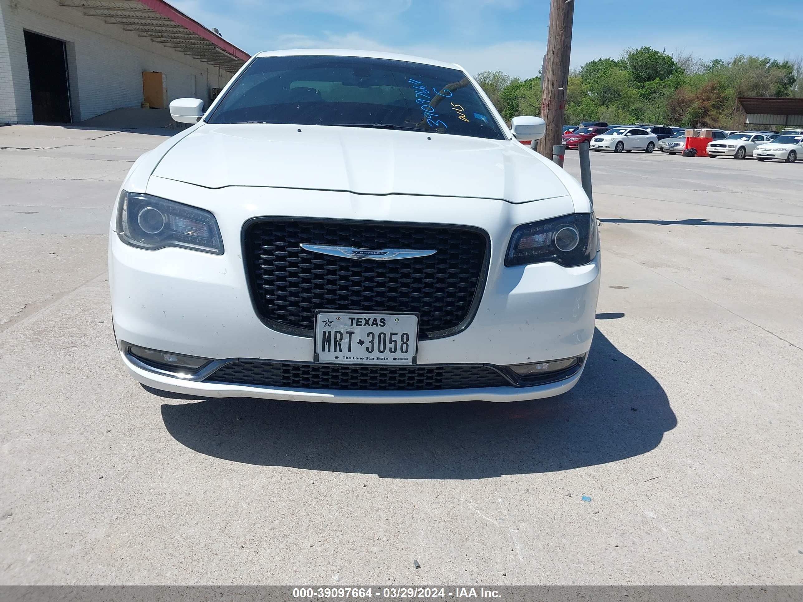 Photo 0 VIN: 2C3CCABG3JH212512 - CHRYSLER 300 