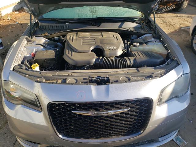 Photo 6 VIN: 2C3CCABG3JH227589 - CHRYSLER 300 S 