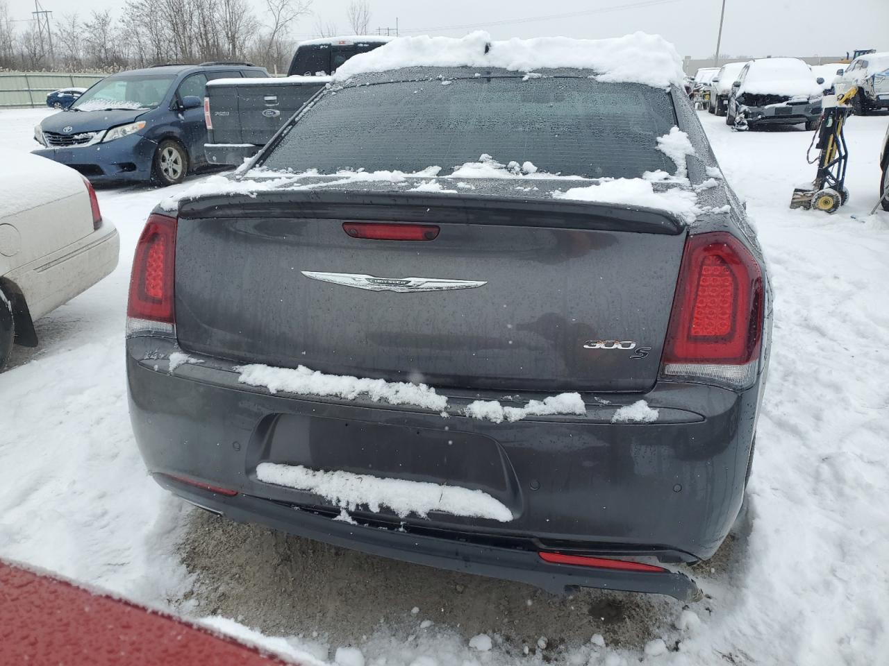 Photo 5 VIN: 2C3CCABG3JH274668 - CHRYSLER 300 