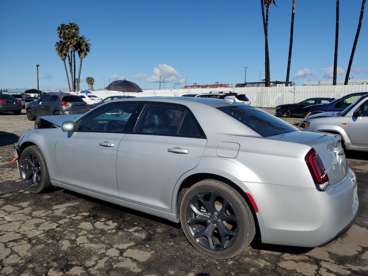 Photo 1 VIN: 2C3CCABG3PH633266 - CHRYSLER 300 