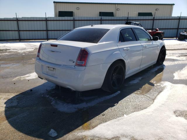 Photo 3 VIN: 2C3CCABG4DH504738 - CHRYSLER 300 S 