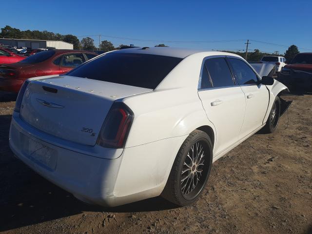 Photo 3 VIN: 2C3CCABG4DH551736 - CHRYSLER 300 S 