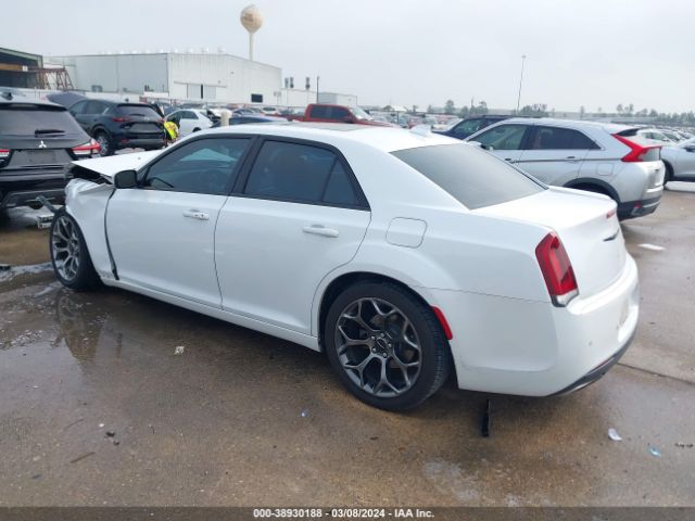 Photo 2 VIN: 2C3CCABG4FH763412 - CHRYSLER 300 