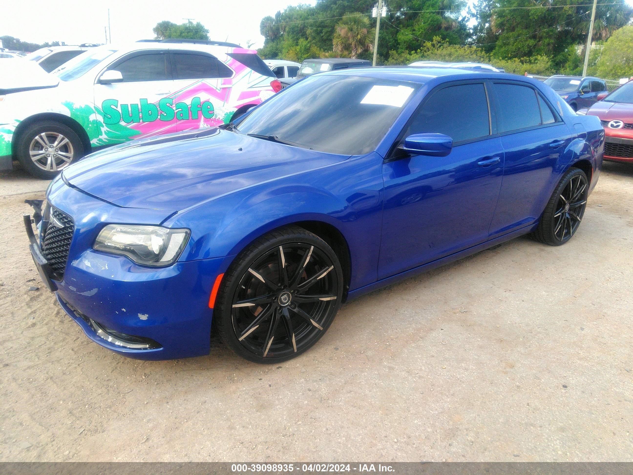 Photo 1 VIN: 2C3CCABG4KH559459 - CHRYSLER 300 