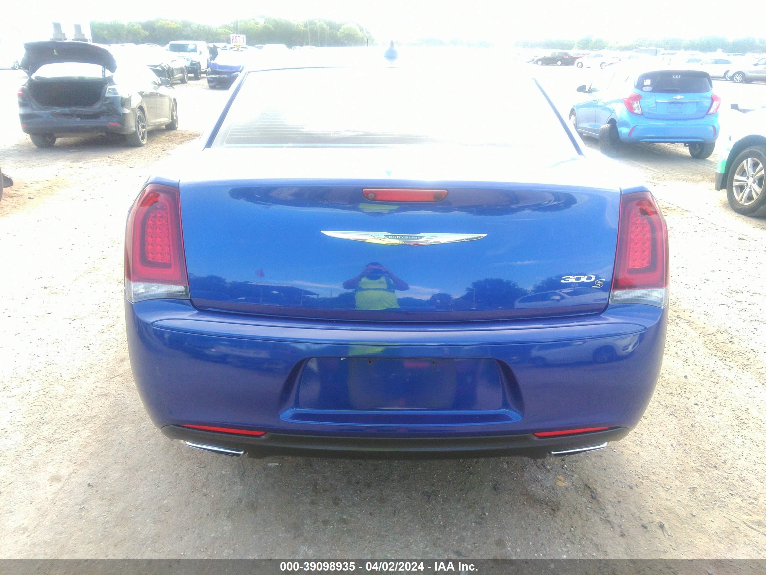 Photo 15 VIN: 2C3CCABG4KH559459 - CHRYSLER 300 