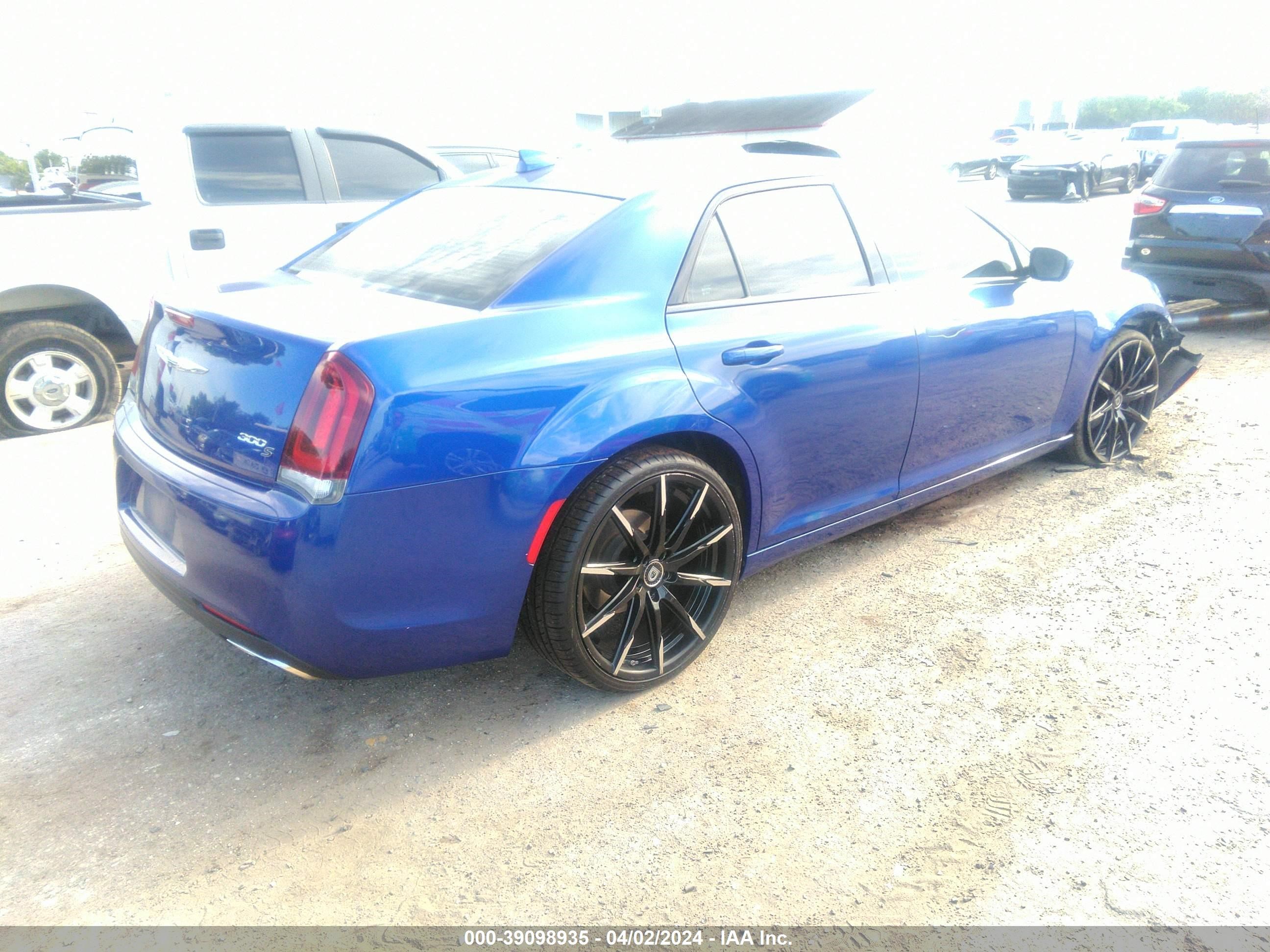 Photo 3 VIN: 2C3CCABG4KH559459 - CHRYSLER 300 