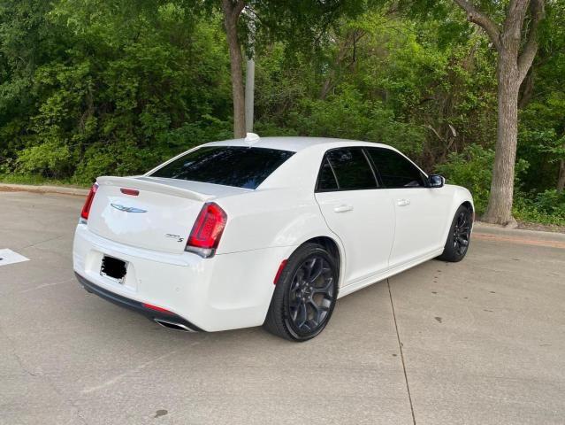 Photo 3 VIN: 2C3CCABG4KH722403 - CHRYSLER 300 S 