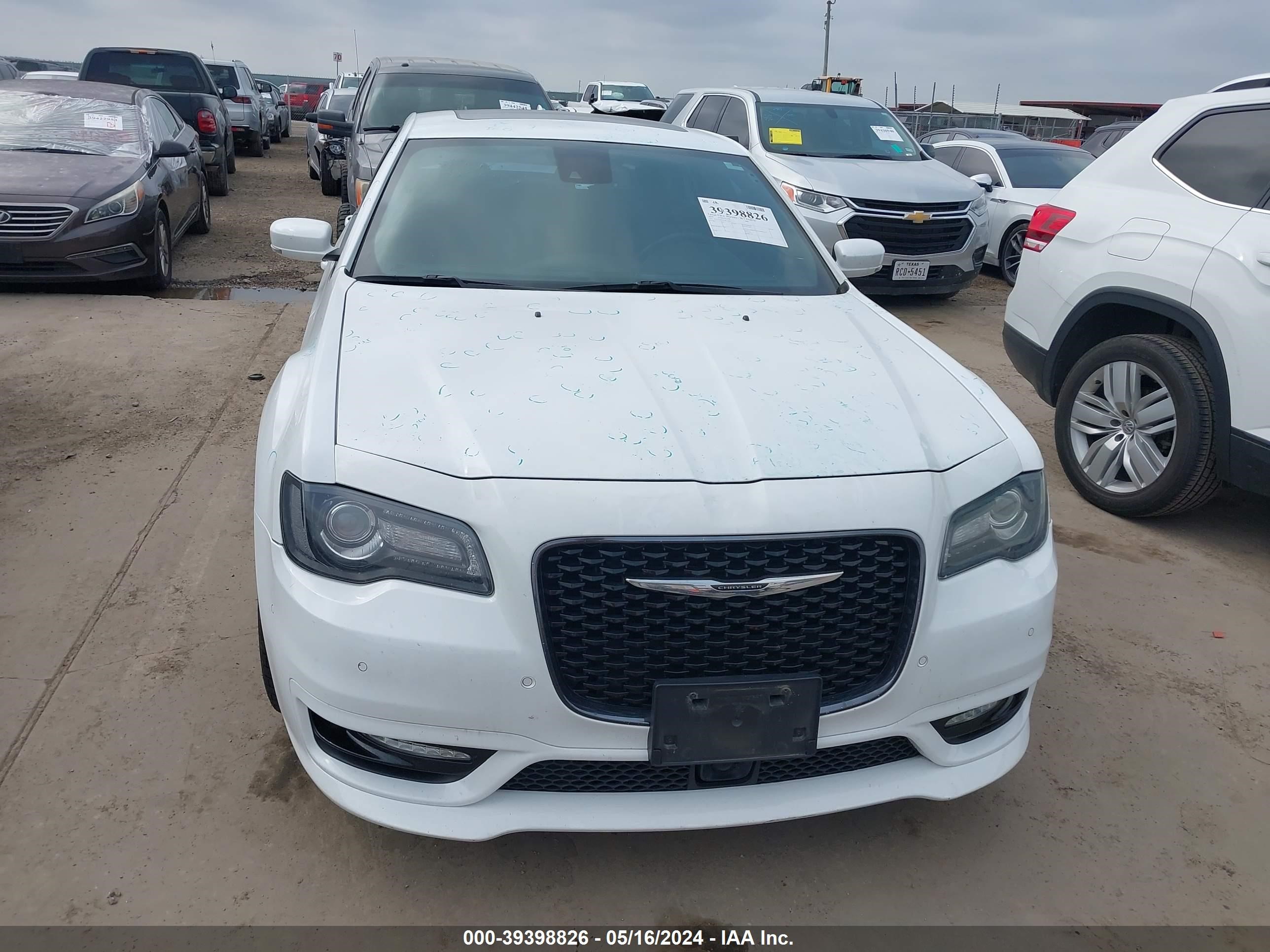 Photo 11 VIN: 2C3CCABG4LH201103 - CHRYSLER 300 