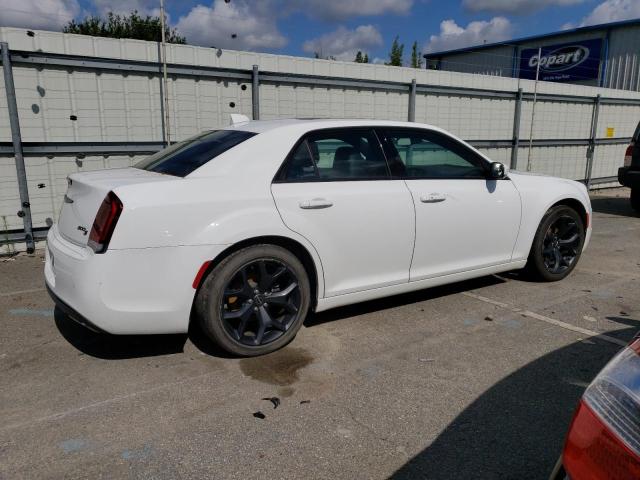 Photo 2 VIN: 2C3CCABG4MH537125 - CHRYSLER 300 S 