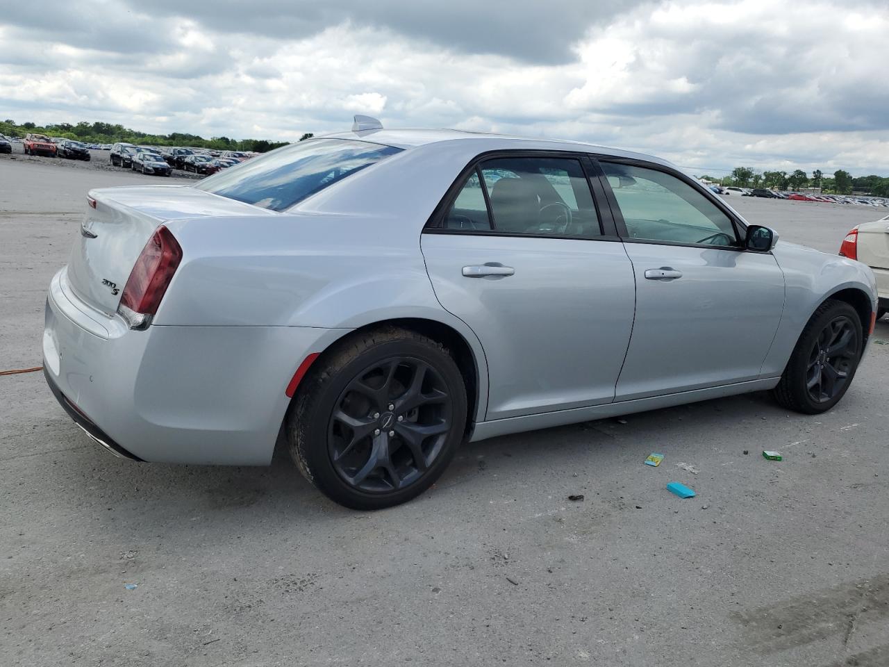 Photo 2 VIN: 2C3CCABG4MH580170 - CHRYSLER 300 