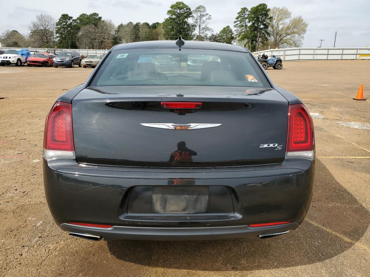 Photo 5 VIN: 2C3CCABG5FH743170 - CHRYSLER 300 