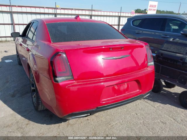 Photo 2 VIN: 2C3CCABG5FH755769 - CHRYSLER 300 