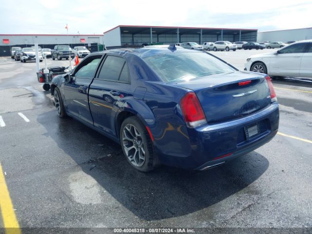 Photo 2 VIN: 2C3CCABG5FH780901 - CHRYSLER 300 