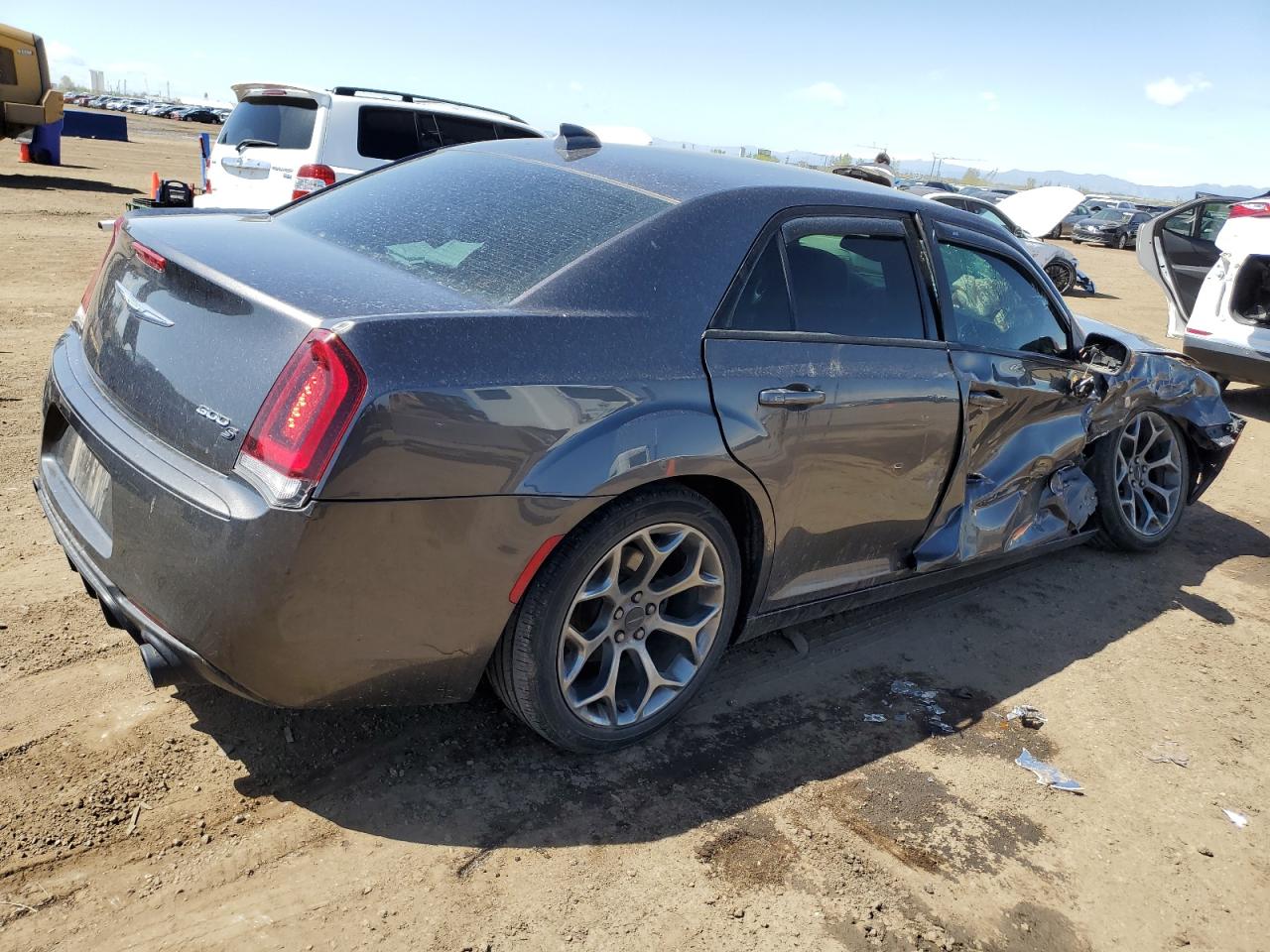 Photo 2 VIN: 2C3CCABG5JH299944 - CHRYSLER 300 