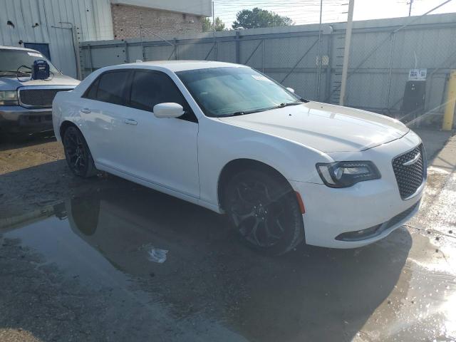 Photo 3 VIN: 2C3CCABG5KH515549 - CHRYSLER 300 