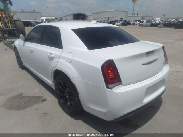 Photo 2 VIN: 2C3CCABG5KH697723 - CHRYSLER 300 