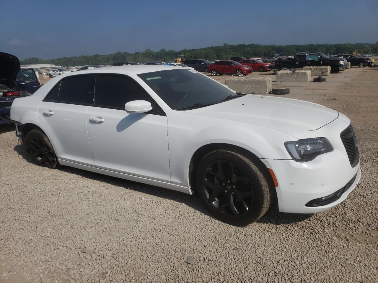 Photo 3 VIN: 2C3CCABG5MH554712 - CHRYSLER 300 