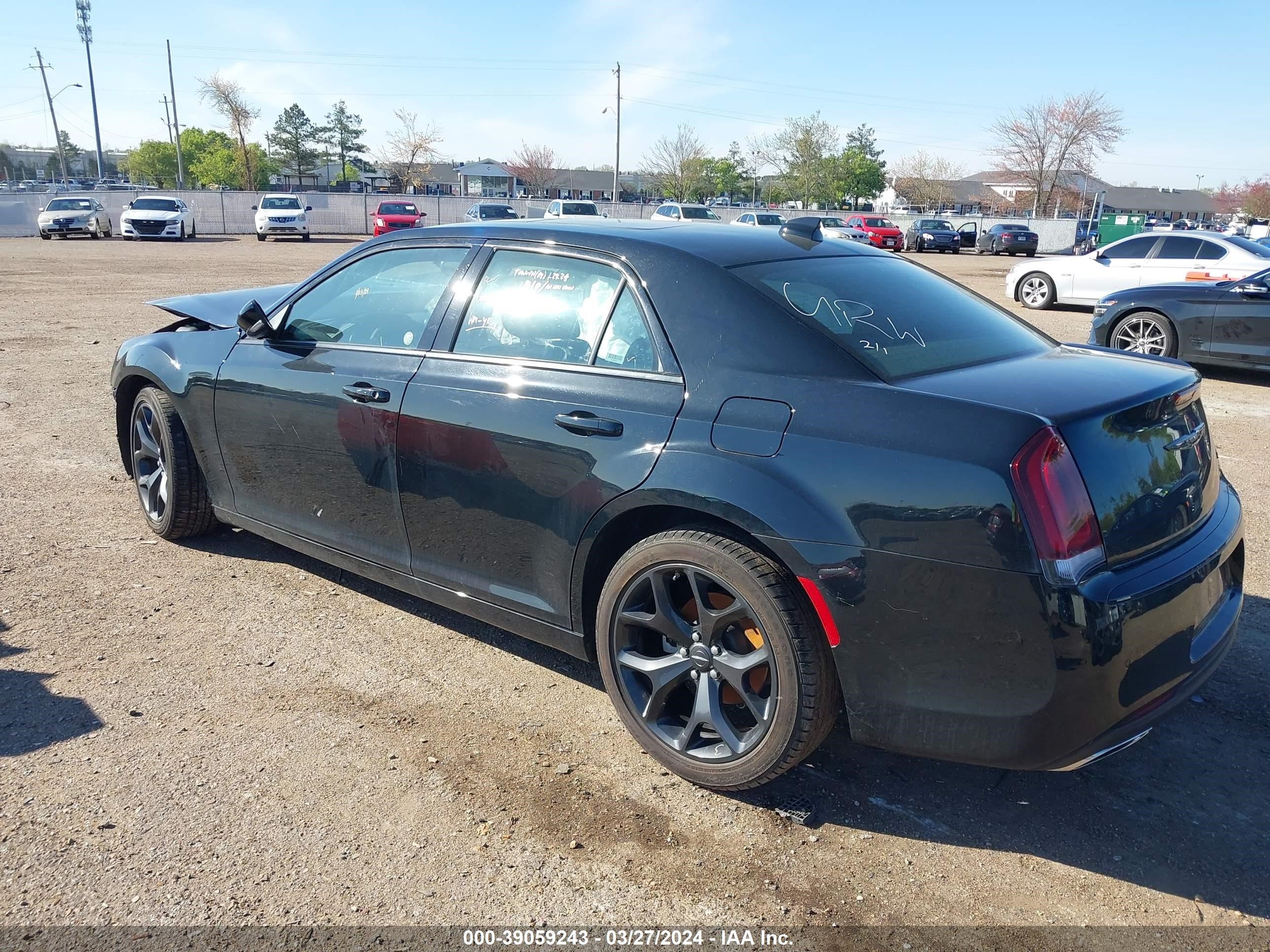 Photo 2 VIN: 2C3CCABG5PH561115 - CHRYSLER 300 