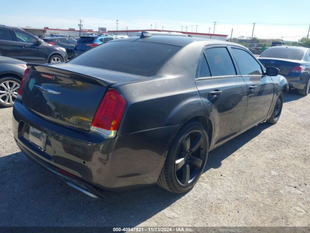 Photo 3 VIN: 2C3CCABG6JH243771 - CHRYSLER 300 