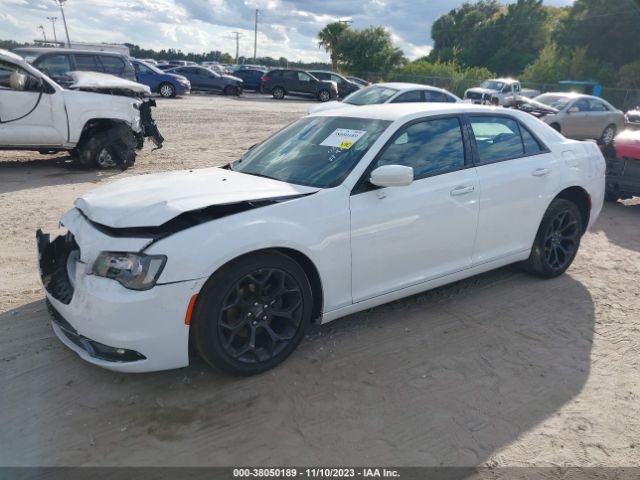 Photo 1 VIN: 2C3CCABG6KH555543 - CHRYSLER 300 