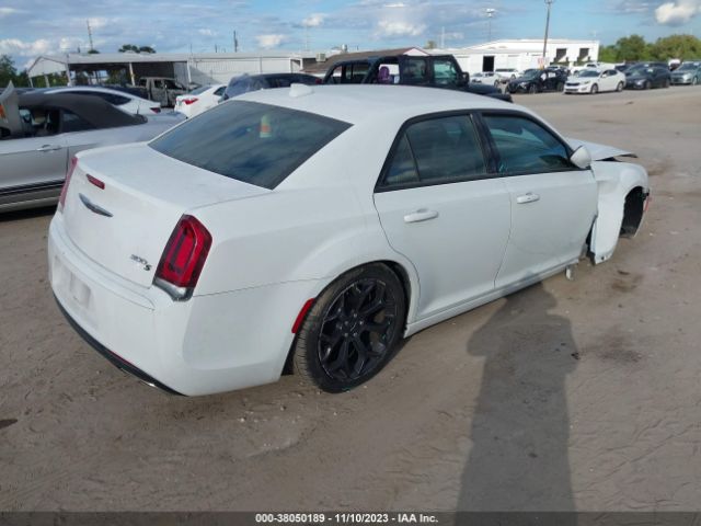 Photo 3 VIN: 2C3CCABG6KH555543 - CHRYSLER 300 