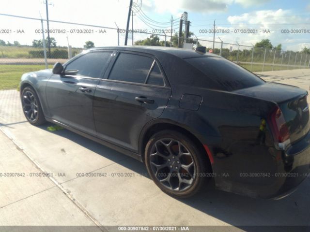 Photo 2 VIN: 2C3CCABG6KH722418 - CHRYSLER 300 