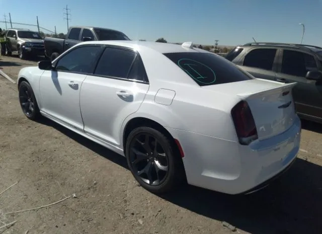 Photo 2 VIN: 2C3CCABG6MH570983 - CHRYSLER 300 