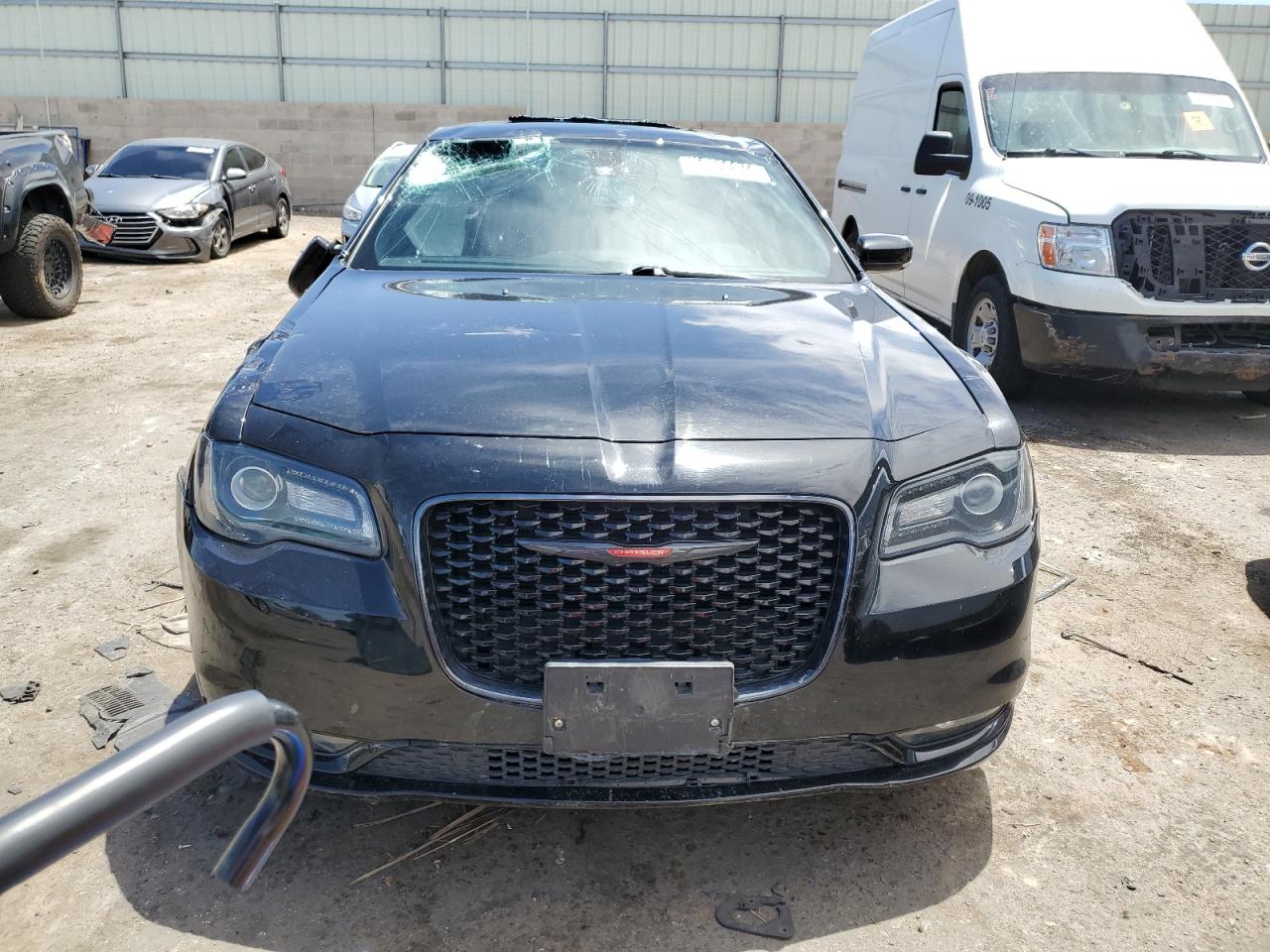 Photo 4 VIN: 2C3CCABG6NH135222 - CHRYSLER 300 